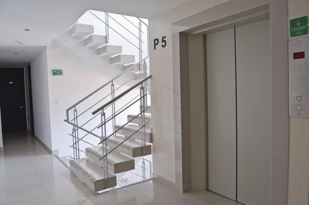 122 Plaza Apartahotel ボゴタ エクステリア 写真